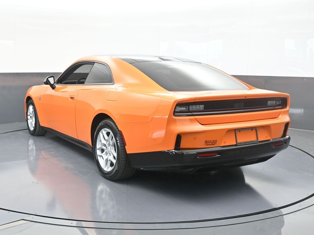 Used 2025 Header Orange Clearcoat Dodge R/T image 4