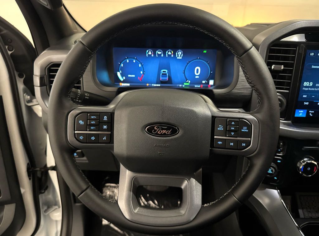 2025 Ford F-150 XLT photo 5