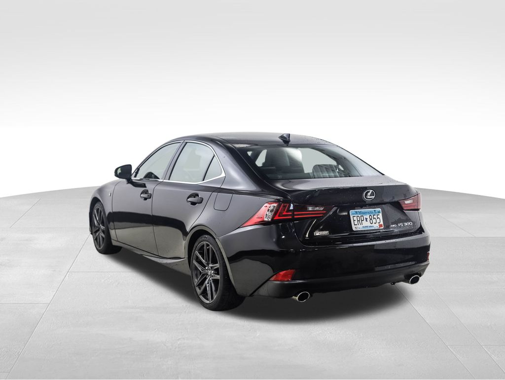 Thumbnail: 2016 Lexus IS - 3