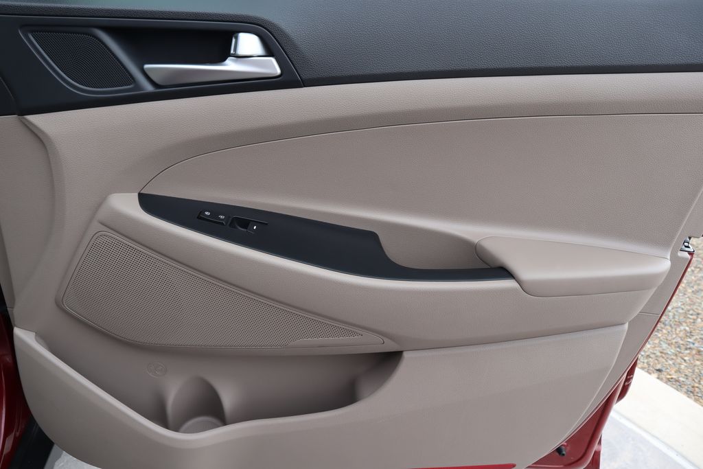 Thumbnail: 2019 Hyundai Tucson - 24