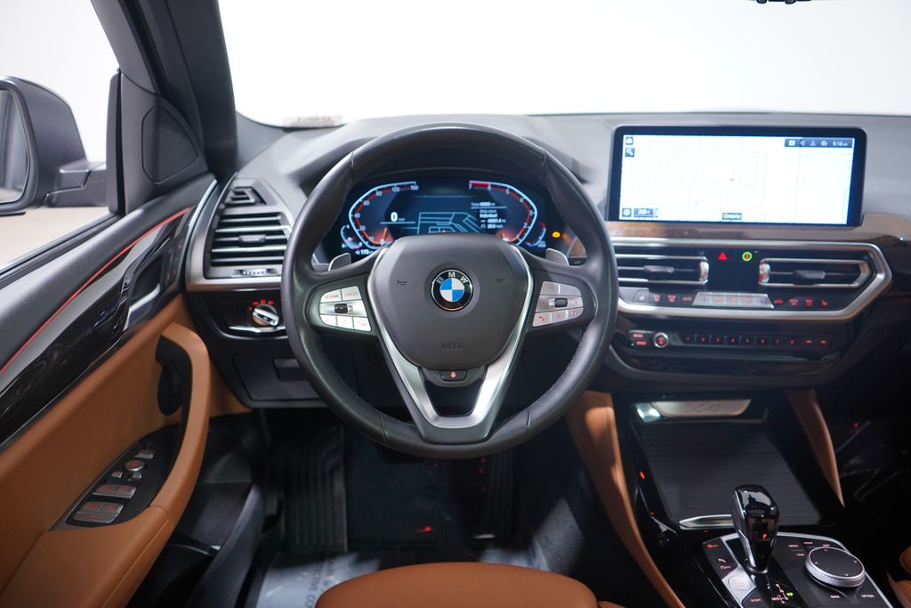 Thumbnail: 2022 BMW X4 - 11