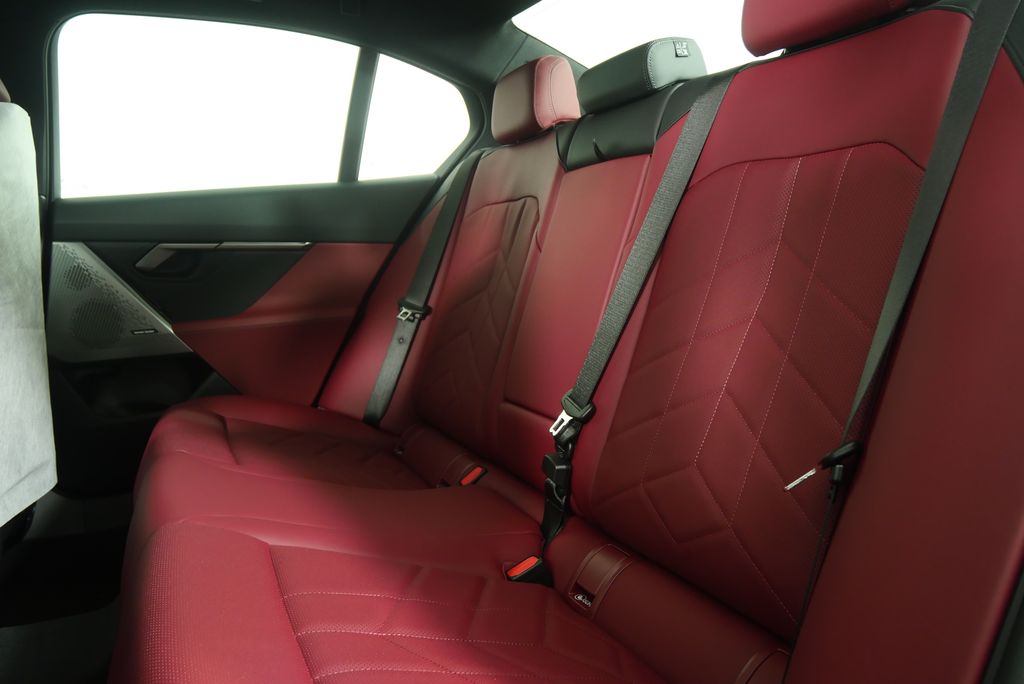 Thumbnail: 2026 BMW 5 Series - 16