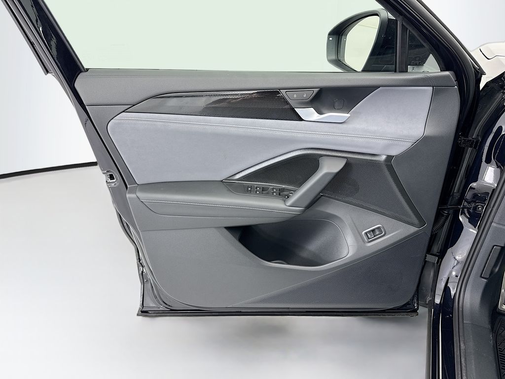 Thumbnail: 2026 Volkswagen Tiguan - 22