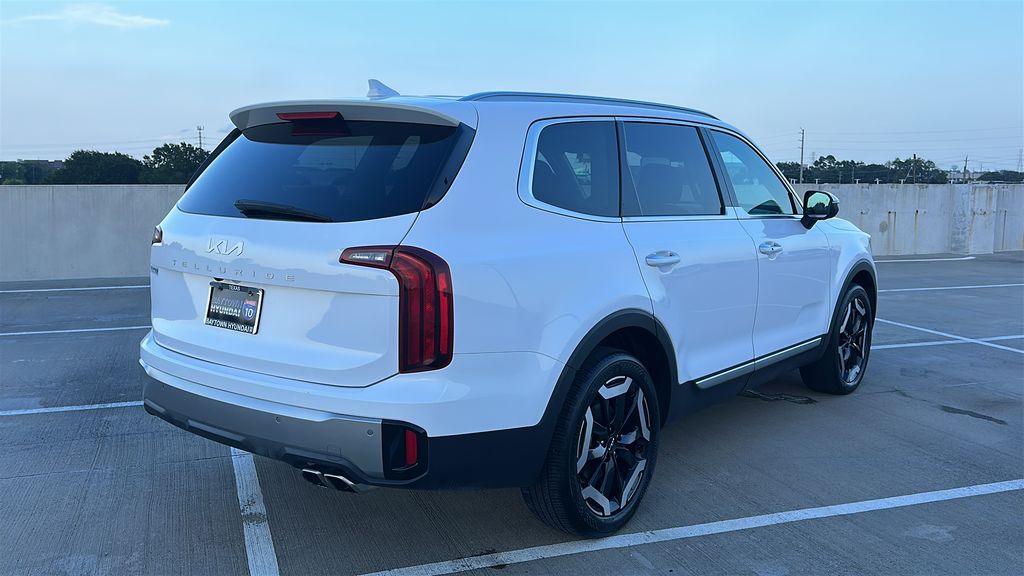 2025 Kia Telluride S White at Legacy Ford