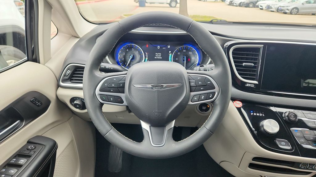 2024 Chrysler Pacifica