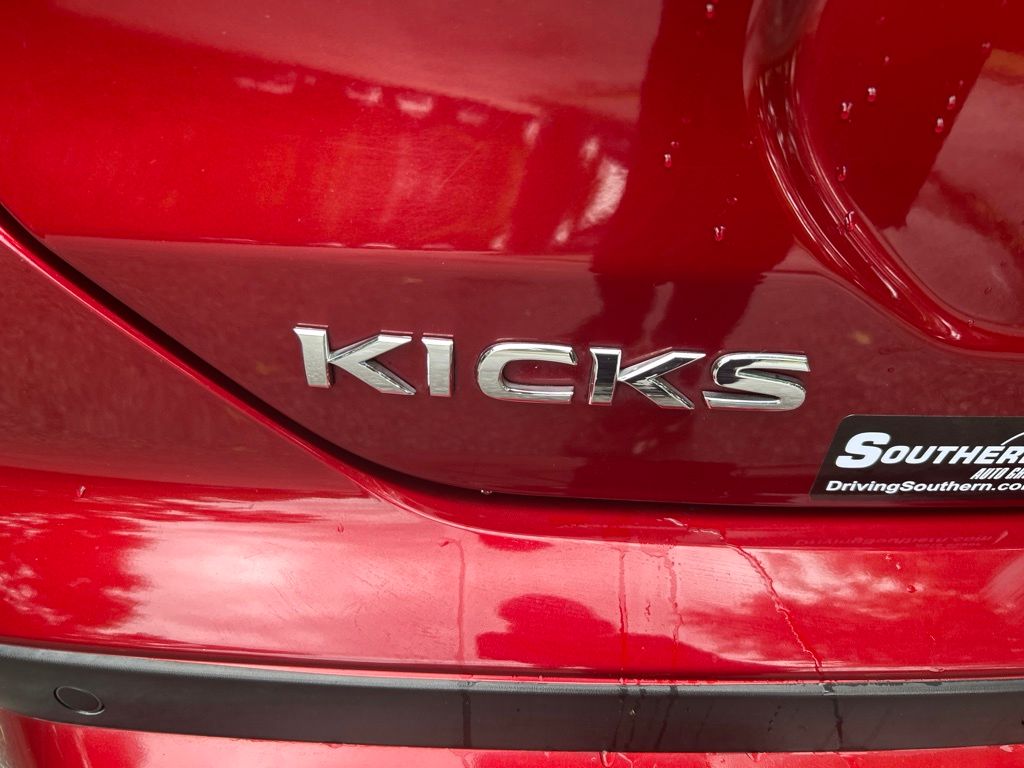 Used 2021 Red Nissan SV image 11