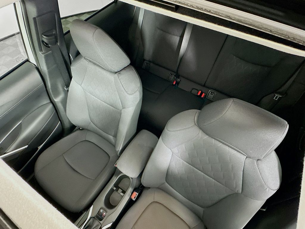 Thumbnail: 2025 Toyota Corolla Cross - 21