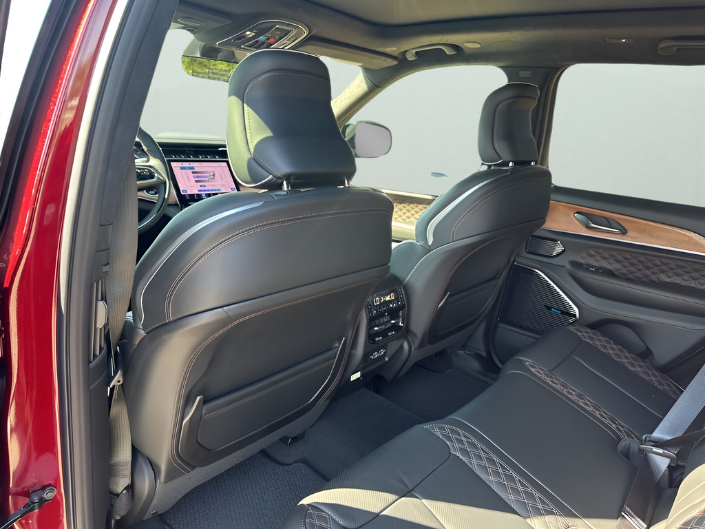 New Car 2025 Jeep Grand Cherokee  Summit For Sale Under $70,000 In Austin, Texas