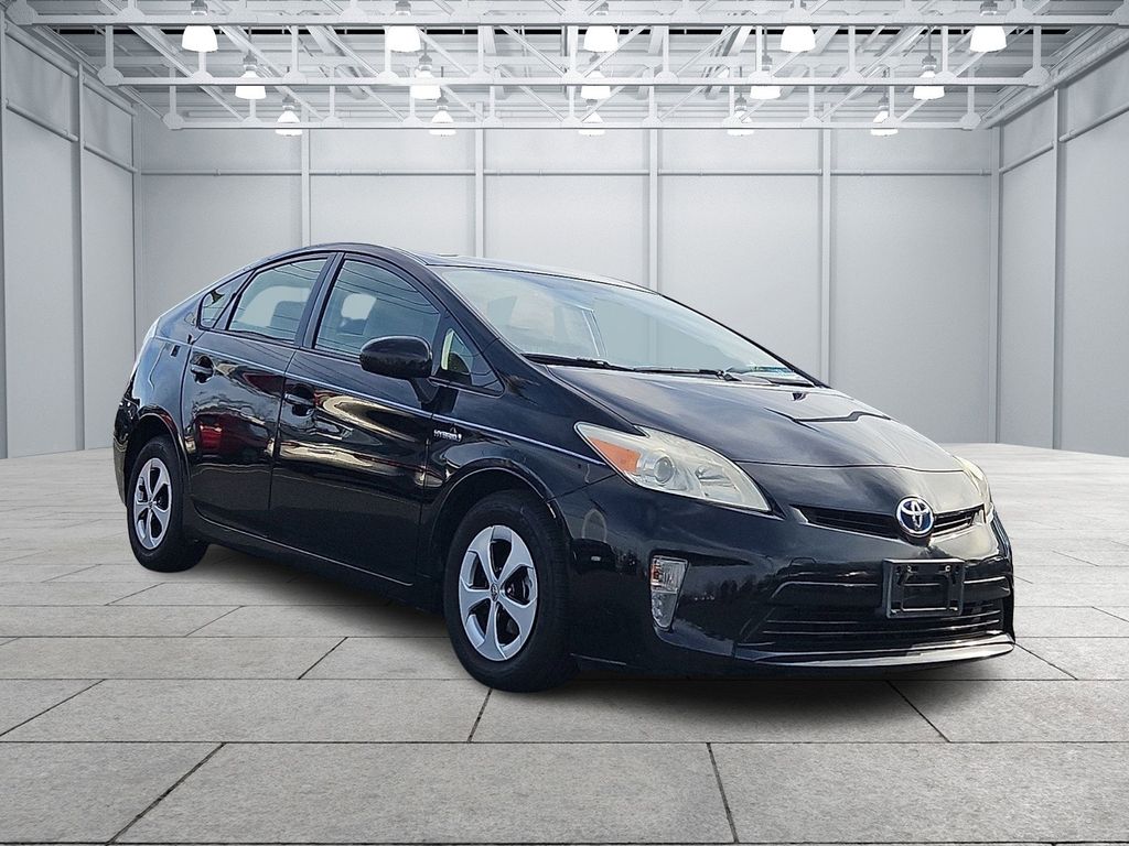 Thumbnail: 2014 Toyota Prius - 3