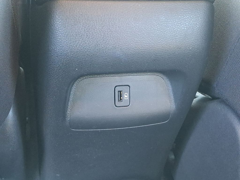 Thumbnail: 2020 Nissan Sentra - 11