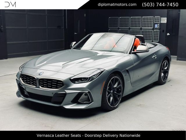 2024 BMW Z4 Gris (Skyscraper Gray Metallic) Descapotable Tracción trasera 8 velocidades Automática