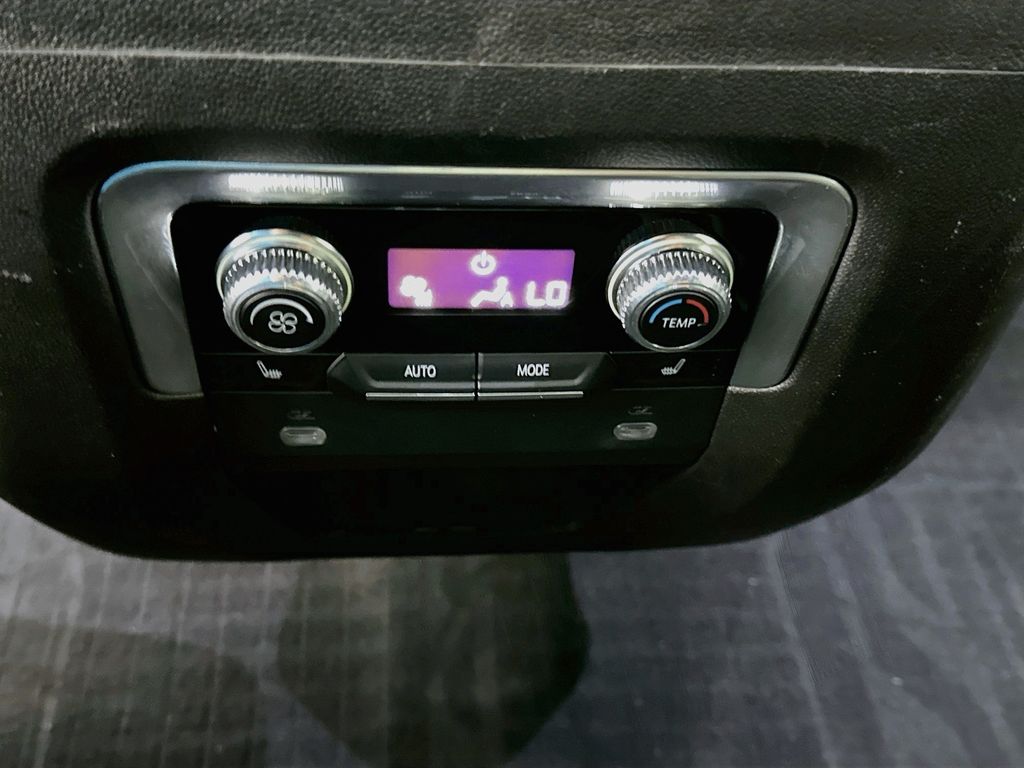 Thumbnail: 2021 GMC Yukon - 24
