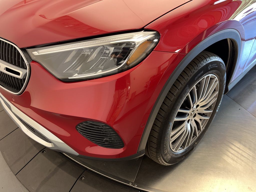 Thumbnail: 2026 Mercedes-Benz GLC - 9
