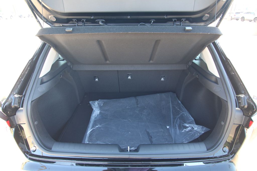 New 2026 Kia K4 Hatchback Hatchback