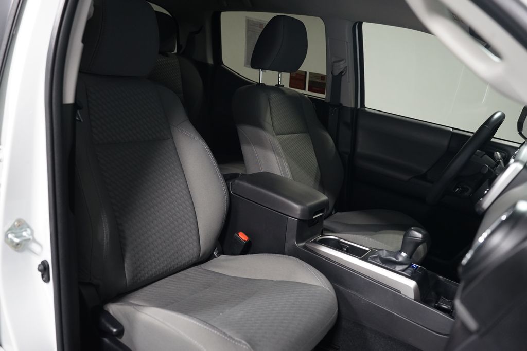 Thumbnail: 2023 Toyota Tacoma - 25