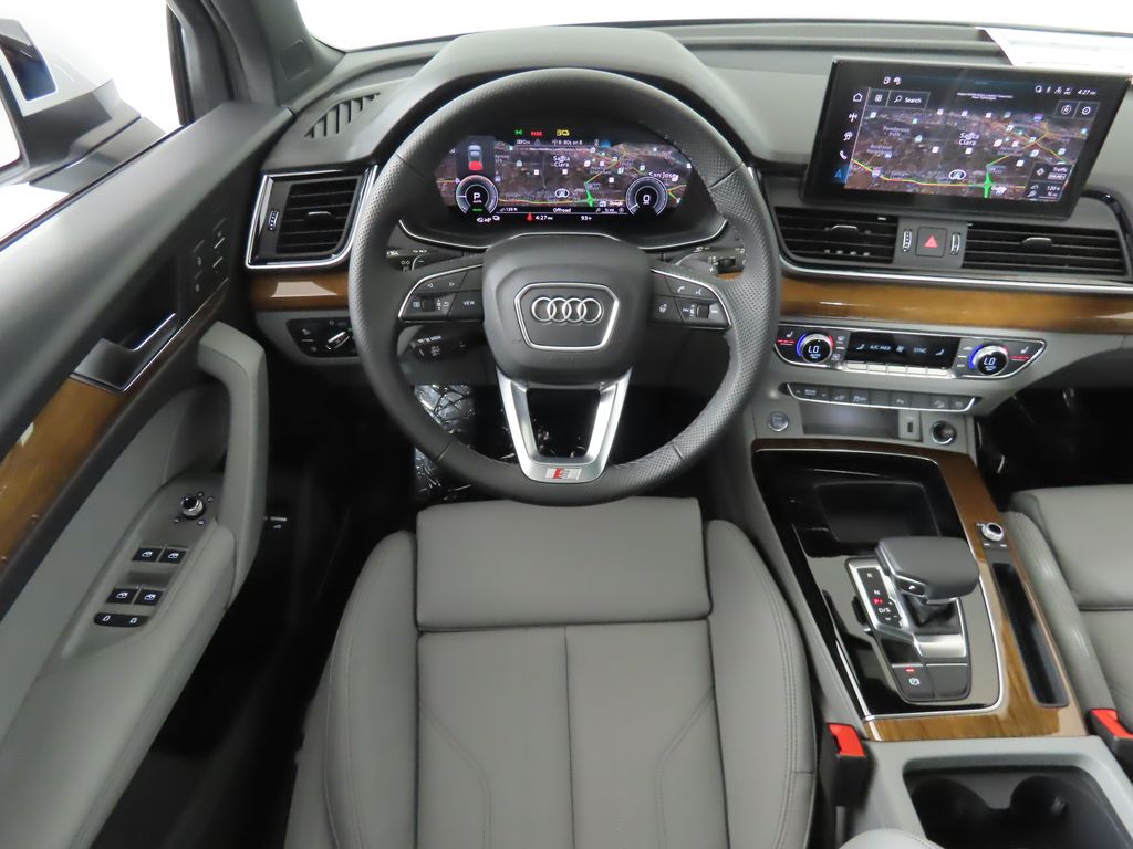 2024 Audi Q5 e  13