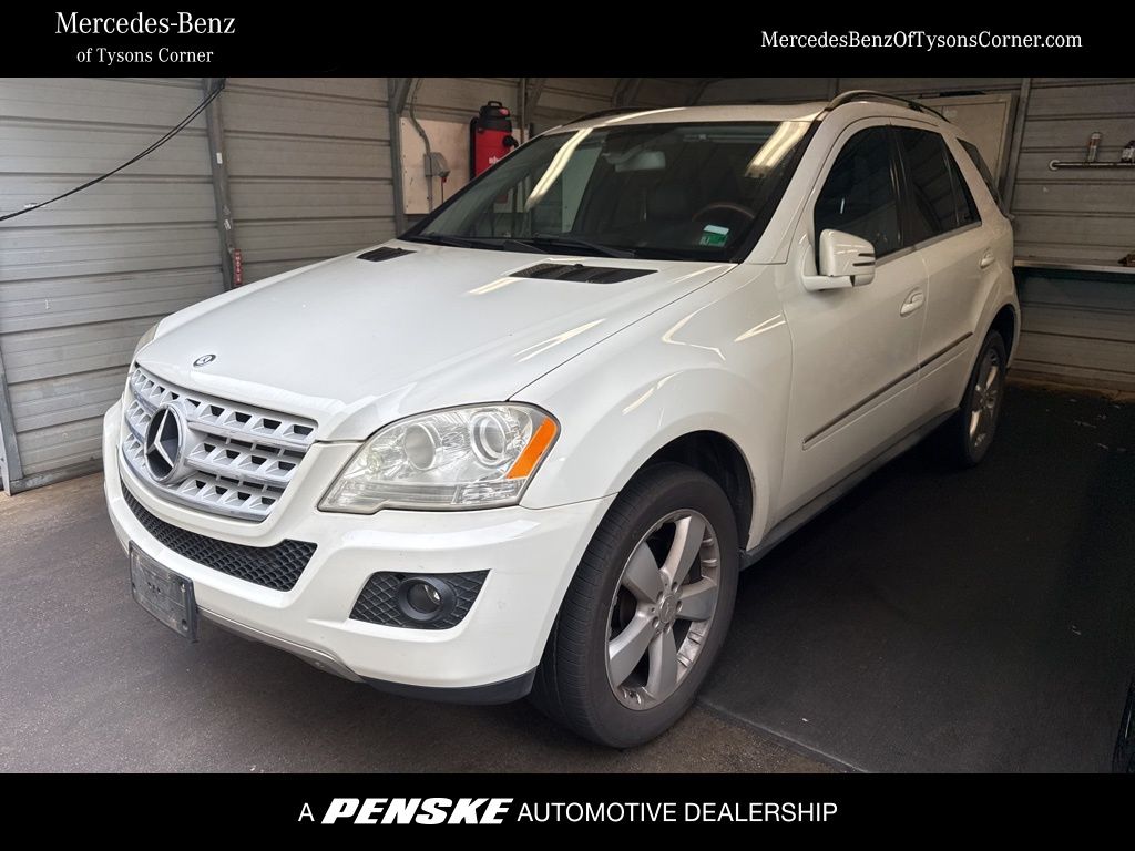 Thumbnail: 2011 Mercedes-Benz M-Class - 1