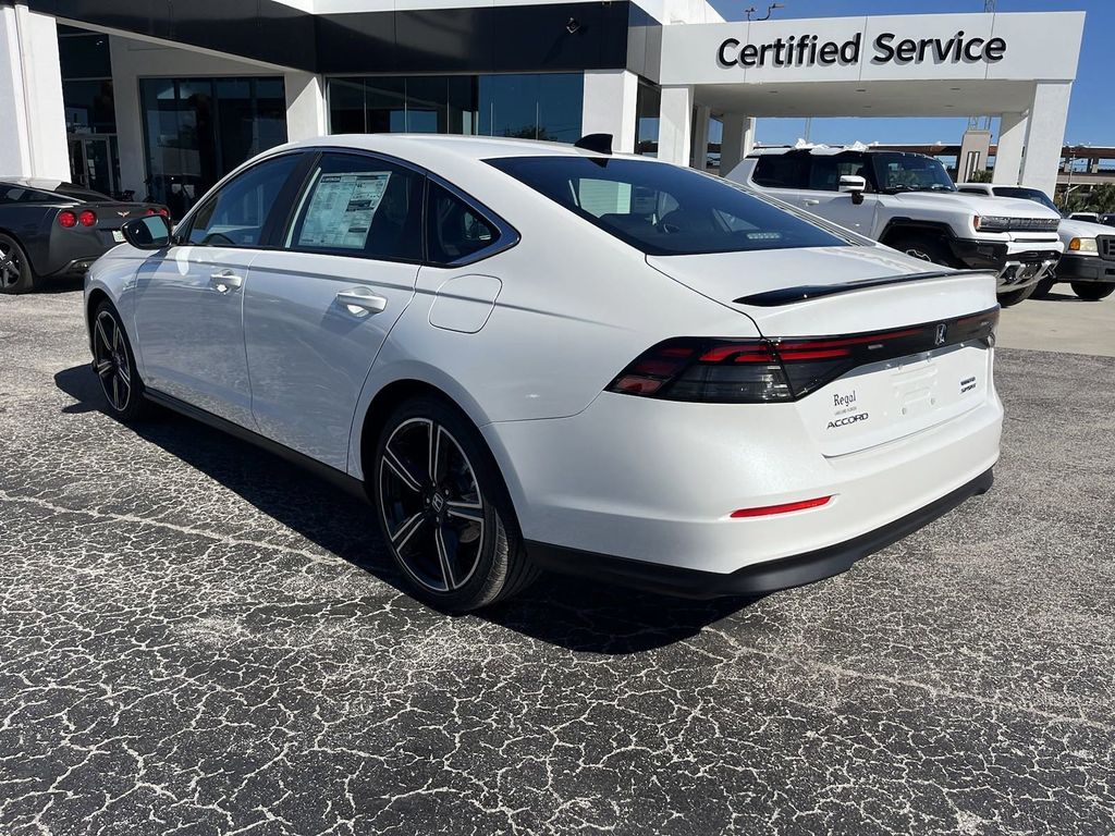 new 2025 Honda Accord Hybrid car, priced at $33,893