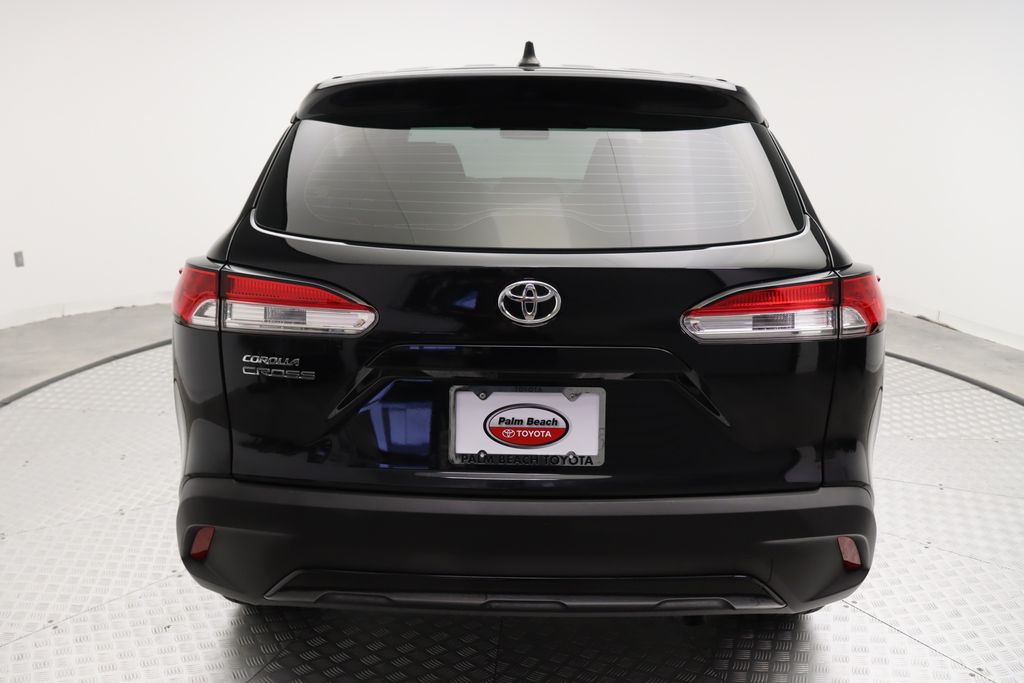 2022 Toyota Corolla Cross L 10