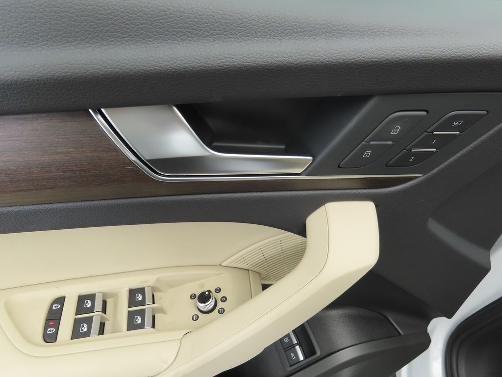 2025 Audi Q5  23