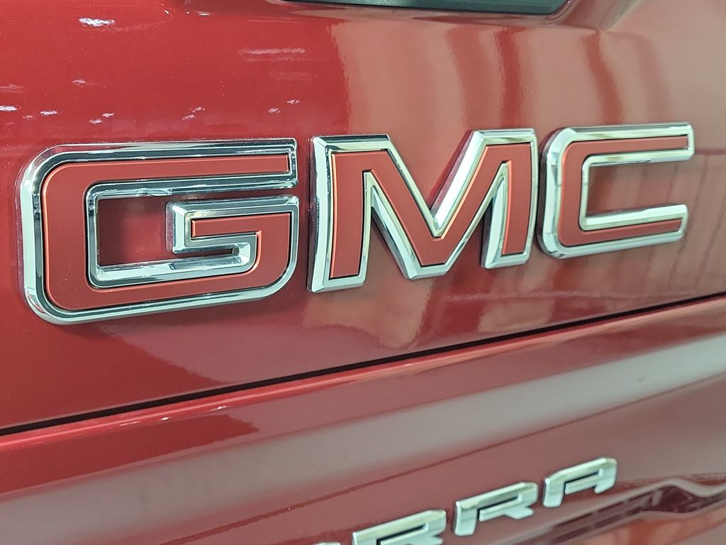 2024 GMC Sierra 1500 AT4 - 5