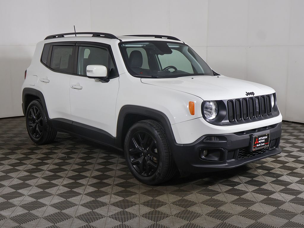 Used 2018 White Jeep Latitude image 2