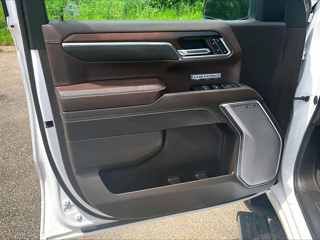 2024 GMC Sierra 1500 — photo 9