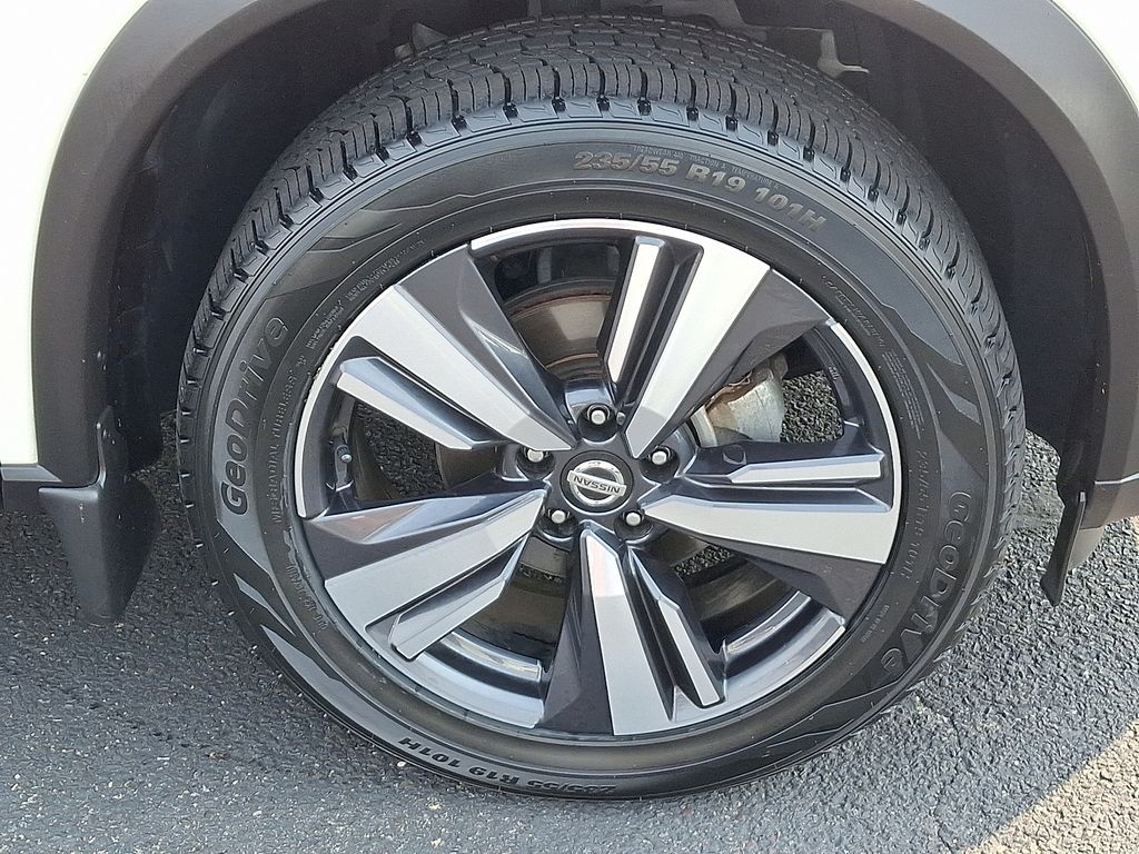 Thumbnail: 2021 Nissan Rogue - 8
