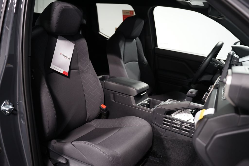 2025 Toyota Tacoma SR 27