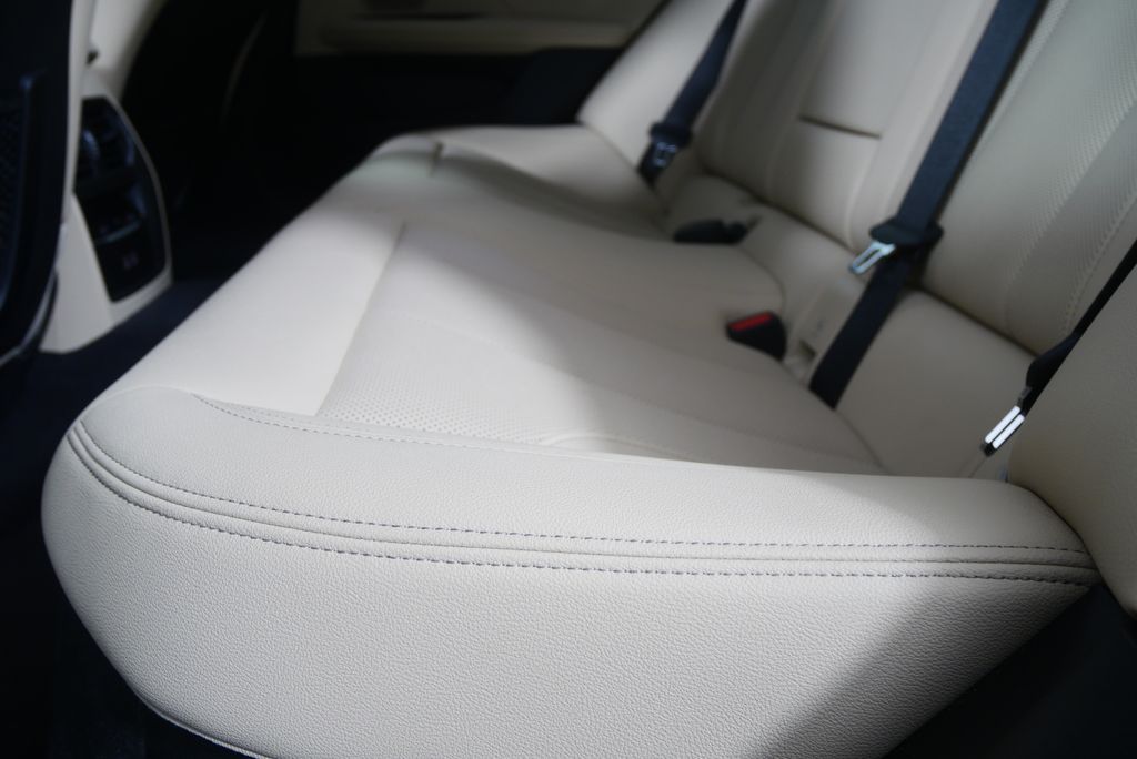 Thumbnail: 2024 BMW i4 - 14