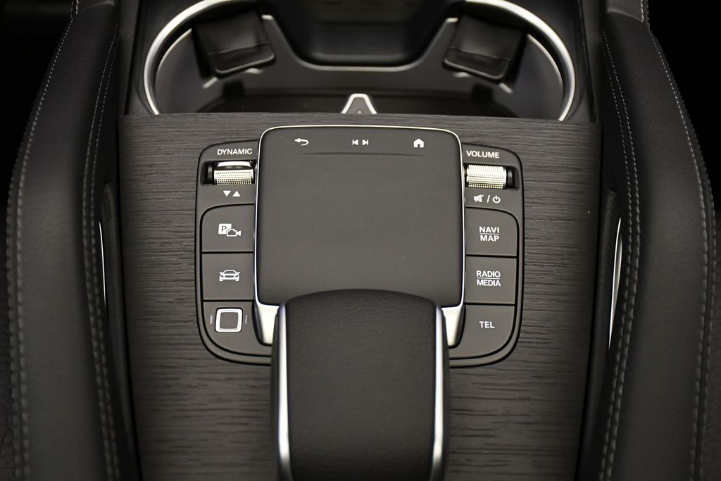 Thumbnail: 2026 Mercedes-Benz GLE - 31