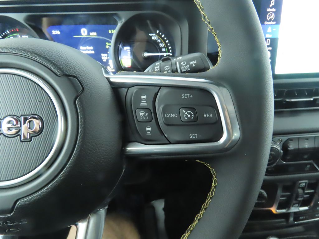 2025 Jeep Wrangler Sahara 4xe 15