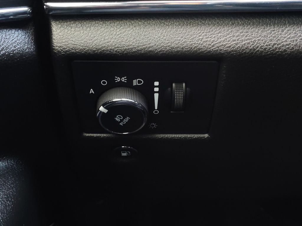 Used Car 2021 Jeep Grand Cherokee  Limited For Sale Under $20,000 In Austin, Texas