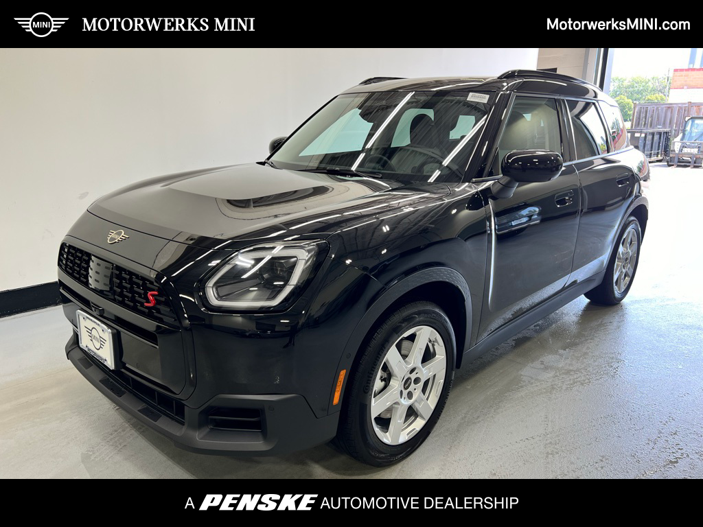 2025 MINI Cooper Countryman Base -
                Golden Valley, MN