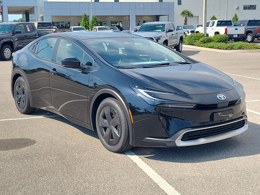 2025 Toyota Prius Plug-in Hybrid SE photo 2