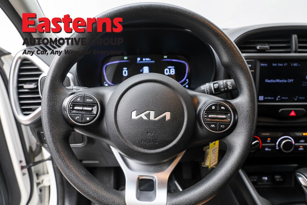 Used 2023 White Kia LX image 10