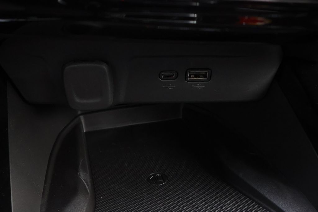 Thumbnail: 2026 Chevrolet Trax - 30