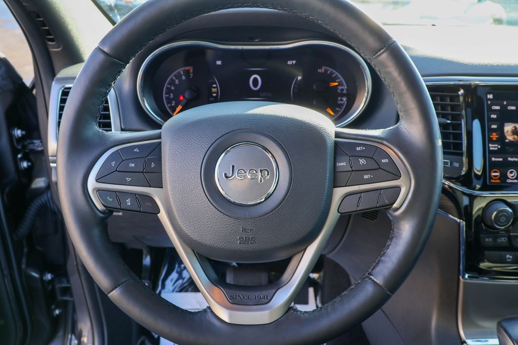 2020 Jeep Grand Cherokee Limited 17