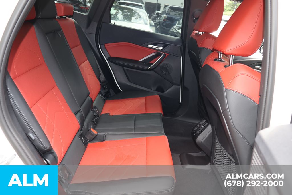 Used 2023 White BMW xDrive28i image 24