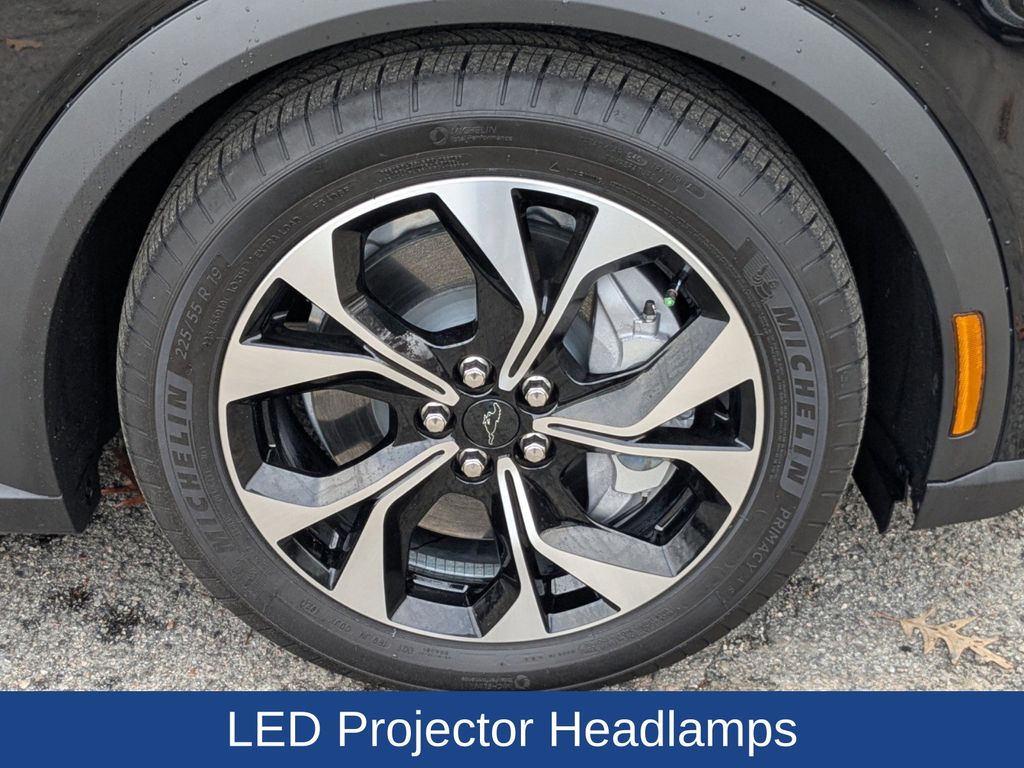 2025 Ford Mustang Mach-E Select