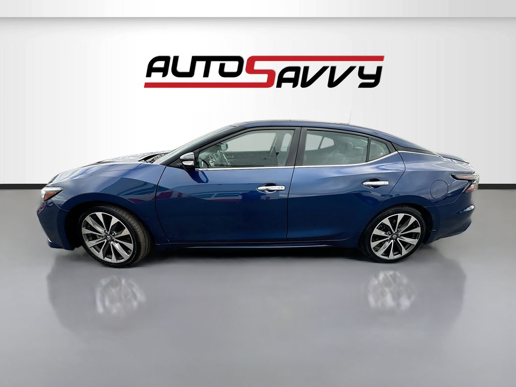 Used 2021 Blue Nissan Platinum image 4