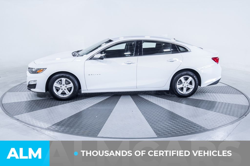 Used 2024 White Chevrolet LT image 4