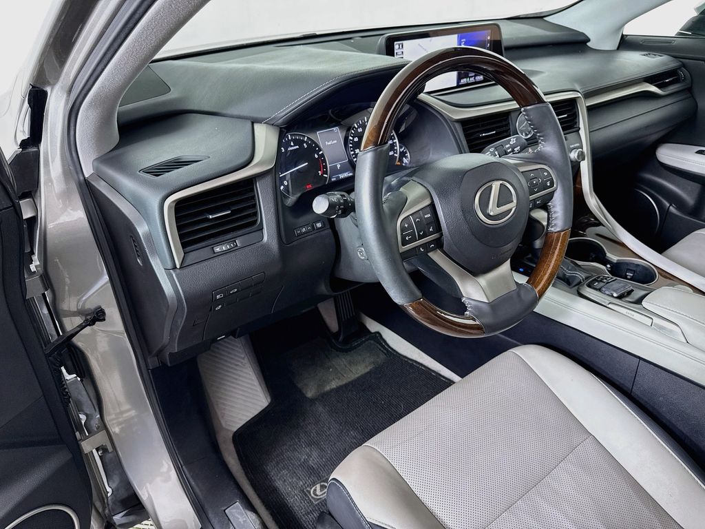 Thumbnail: 2017 Lexus RX - 9
