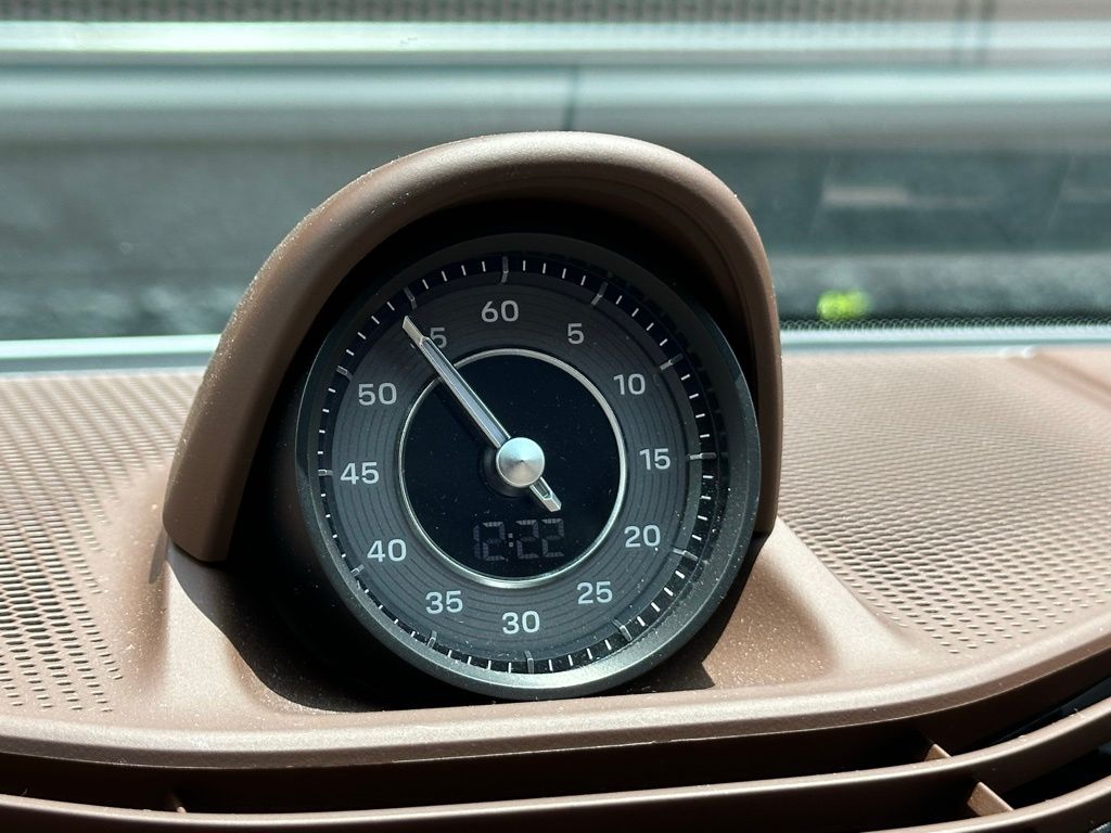 2024 Porsche Taycan Turbo 29