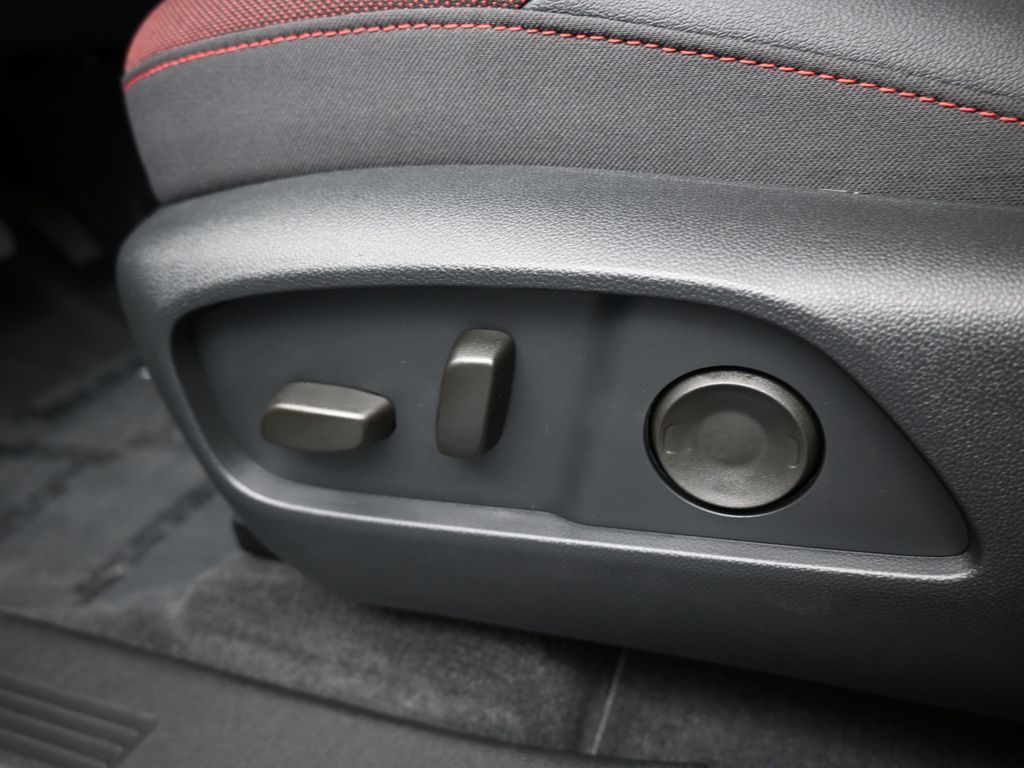 New 2026 Mosaic Black Metallic Chevrolet RS image 12