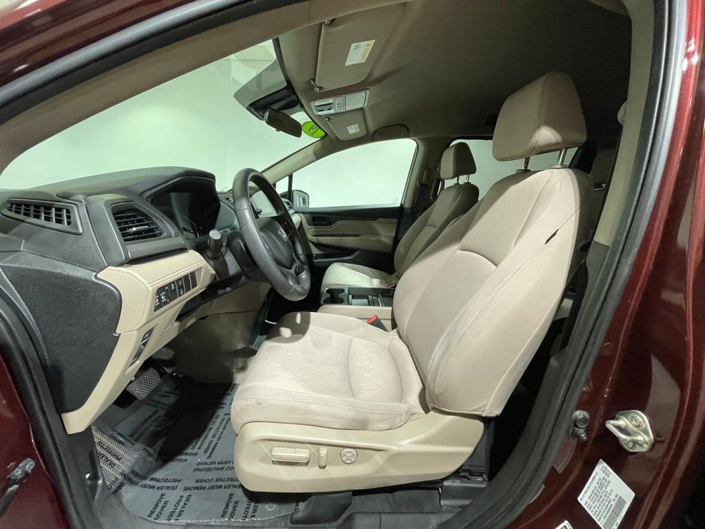 2019 Honda Odyssey EX 13