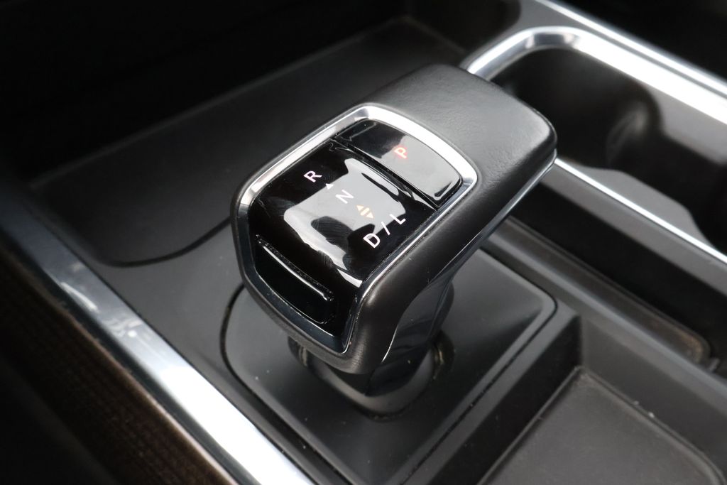 2022 Chevrolet Silverado 1500 RST 29