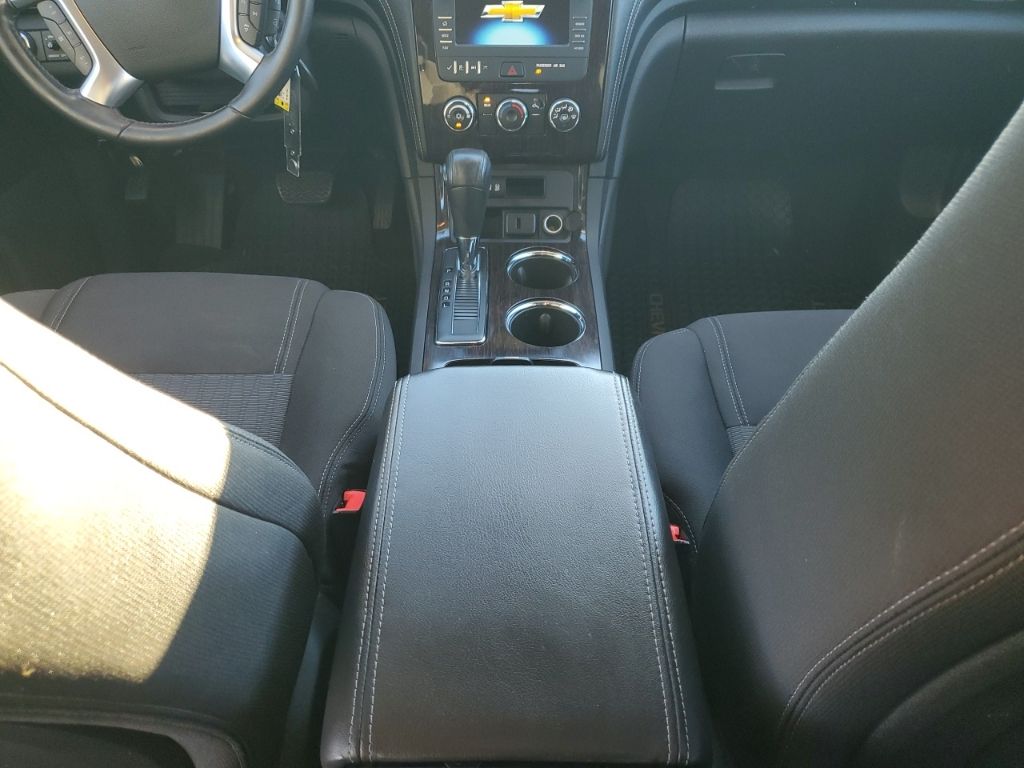 Used Car 2016 Chevrolet Traverse  Lt For Sale Under $15,000 In Austin, Texas