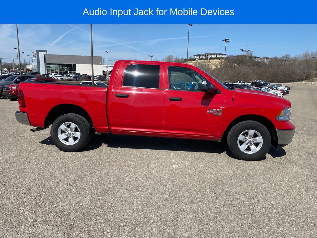 View vehicle photo 7