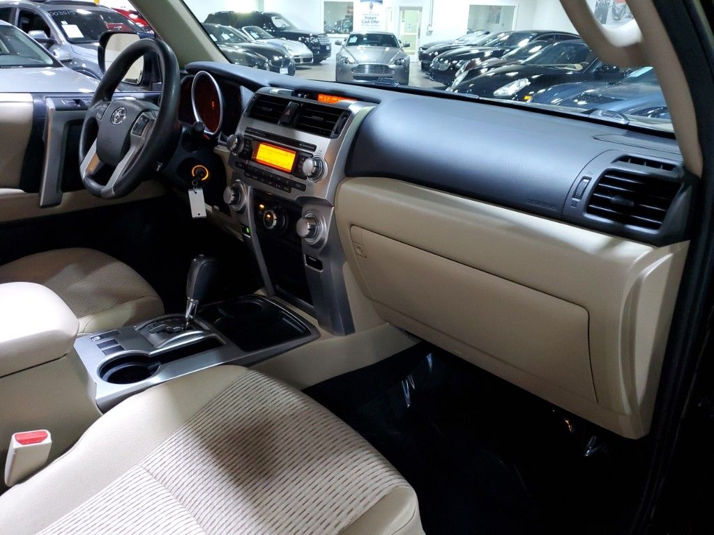 2013 Toyota 4Runner SR5 17